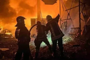 Дрони вночі влаштували окупантам пекельну «бавовну» в Керчі