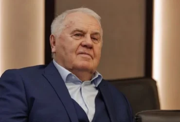 Екстренер збірної РФ з хокею влаштував істерику через відсторонення Росії від Чемпіонату світу