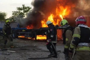 Удар балістикою по Одещині: в ДСНС показали наслідки атаки росіян (відео)