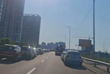 Столичні інспектори відправили на штрафмайданчик одразу 17 автівок: де працював евакуатор