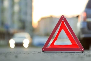 Нічна погоня в столиці: водій збив військового на блокпосту та травмував двох патрульних