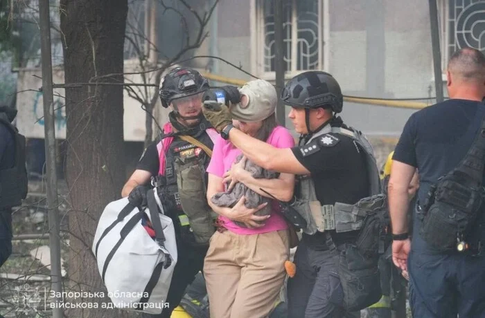 Ворог скинув бомби на Запоріжжя: є жертви