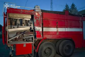 На Сумщині РФ атакувала рятувальників під час виконання завдання (фото)
