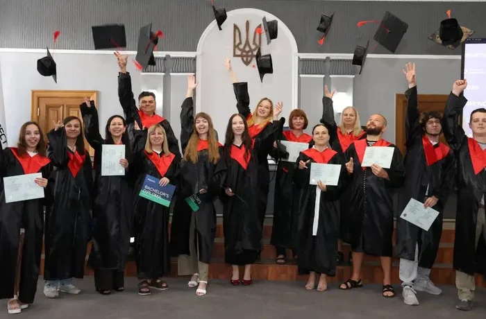 «Метінвест Політехніка» випустила перших бакалаврів після евакуації з Маріуполя