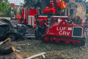 Кількість постраждалих унаслідок атаки по Києву зросла, ліквідація наслідків триває