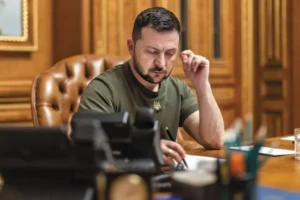 Зеленський увів у дію нові санкції РНБО: до списку потрапив екснардеп Береза
