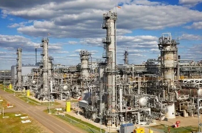 ЄС запровадив санкції проти грузинського НПЗ за переробку російської нафти