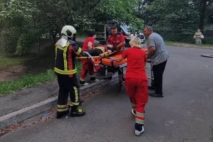 У Голосіївському районі Києва жінка впала з шостого поверху, рятуючись від пожежі