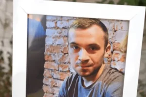 Дівчина закохала у себе військового та підступно його вбила