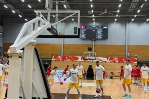 Збірна України готова розпочати матч з Данією: останні фотомиттєвості підготовки