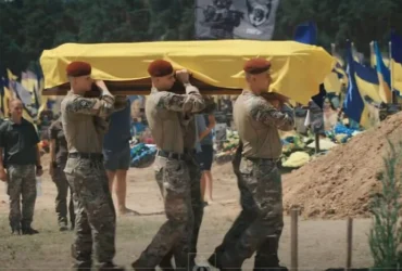 У Миколаєві попрощалися з командиром 154 ОМБр, якого знайшли застреленим