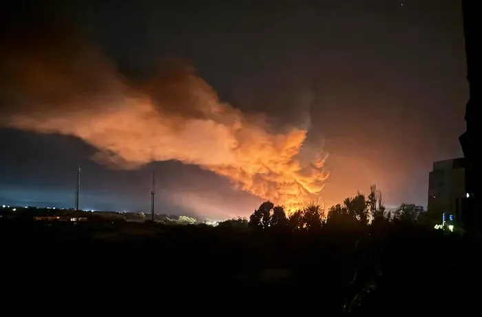 У Криму та на Луганщині пролунали вибухи від атаки дронів