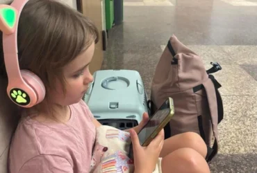 Семирічна киянка зустріла день народження в метро під час атаки на Київ (відео)