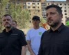 Зеленський оглянув місце удару в одному з районів столиці (відео)