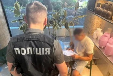«Полювання» на квартири померлих і біженців. У двох містах викрито схему на 2,6 млн грн