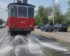 Як у Києві охолоджують трамвайні колії під час спеки (фото)