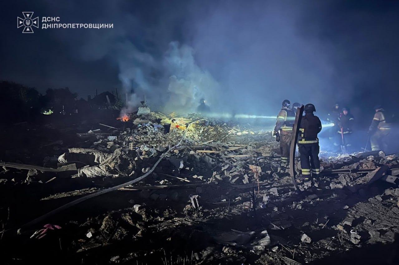 Зеленський повідомив, скільки ракет і дронів випустила РФ по Україні уночі фото 2