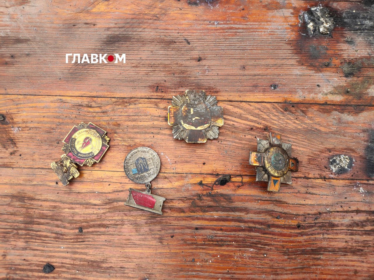 Знайдені на згарищі нагороди Василя Мишинського за ліквідацію аварії на ЧАЕС