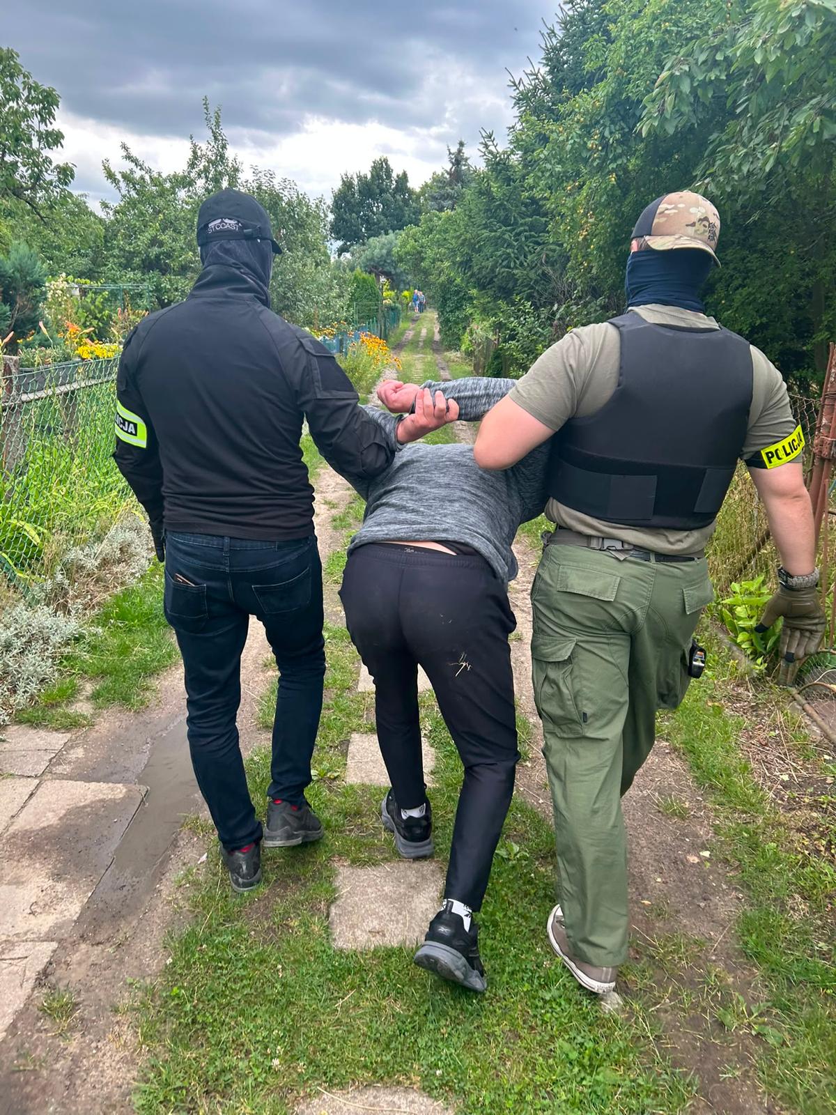 Польська поліція затримала підозрюваних у побитті чоловіка, який заступився за українця фото 1