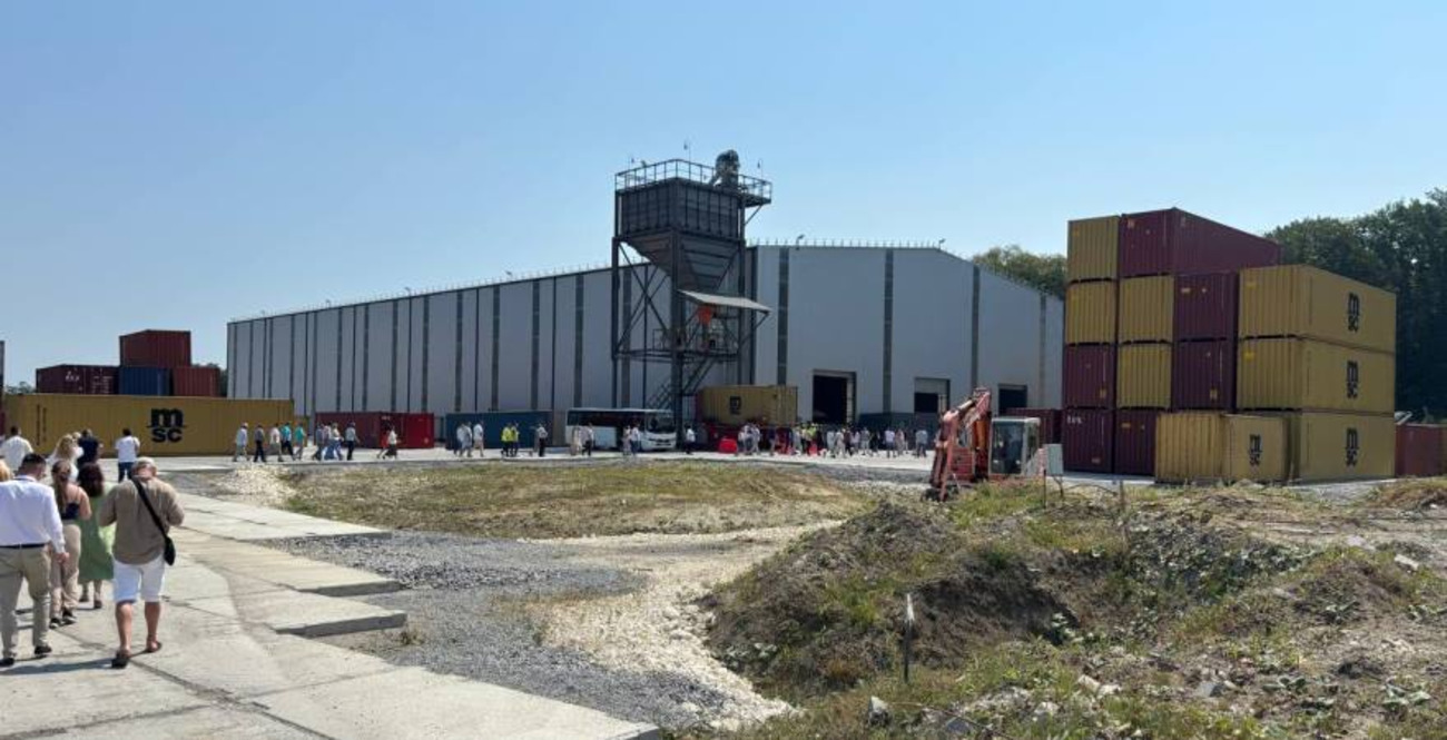 Прикордонний термінал на заході України «Мостиська Драй Порт» встановлює рекорди з відвантаження продукції. Але повноцінно замінити морські маршрути «сухопутні» потужності не можуть