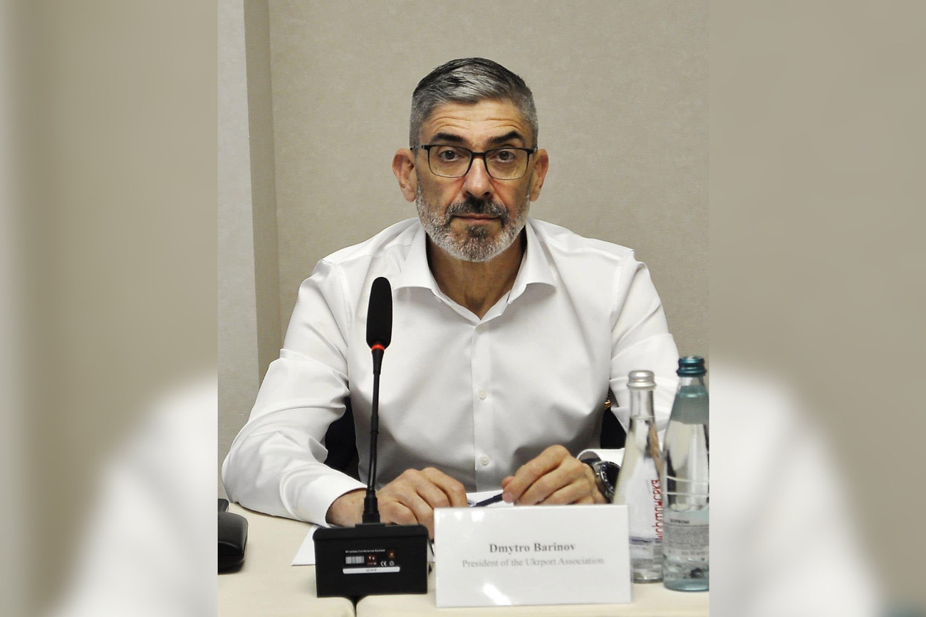 Голова Асоціації портів України Дмитро Барінов сподівається, що чорноморські порти запрацюють вже з осені