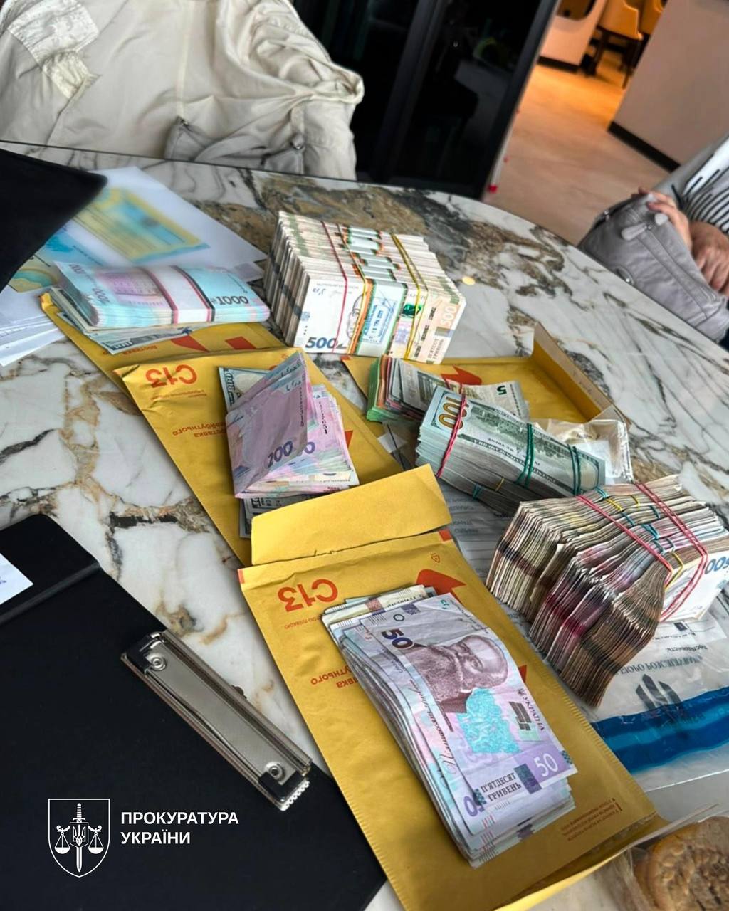 Правоохоронці розслідують закупівлі дронів на 7 млрд грн фото 3