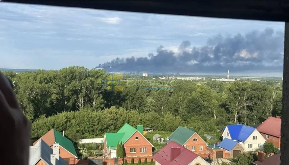 Вибухи від Башкирії до Криму: дрони атакували НПЗ та підстанцію (фото, відео) фото 4