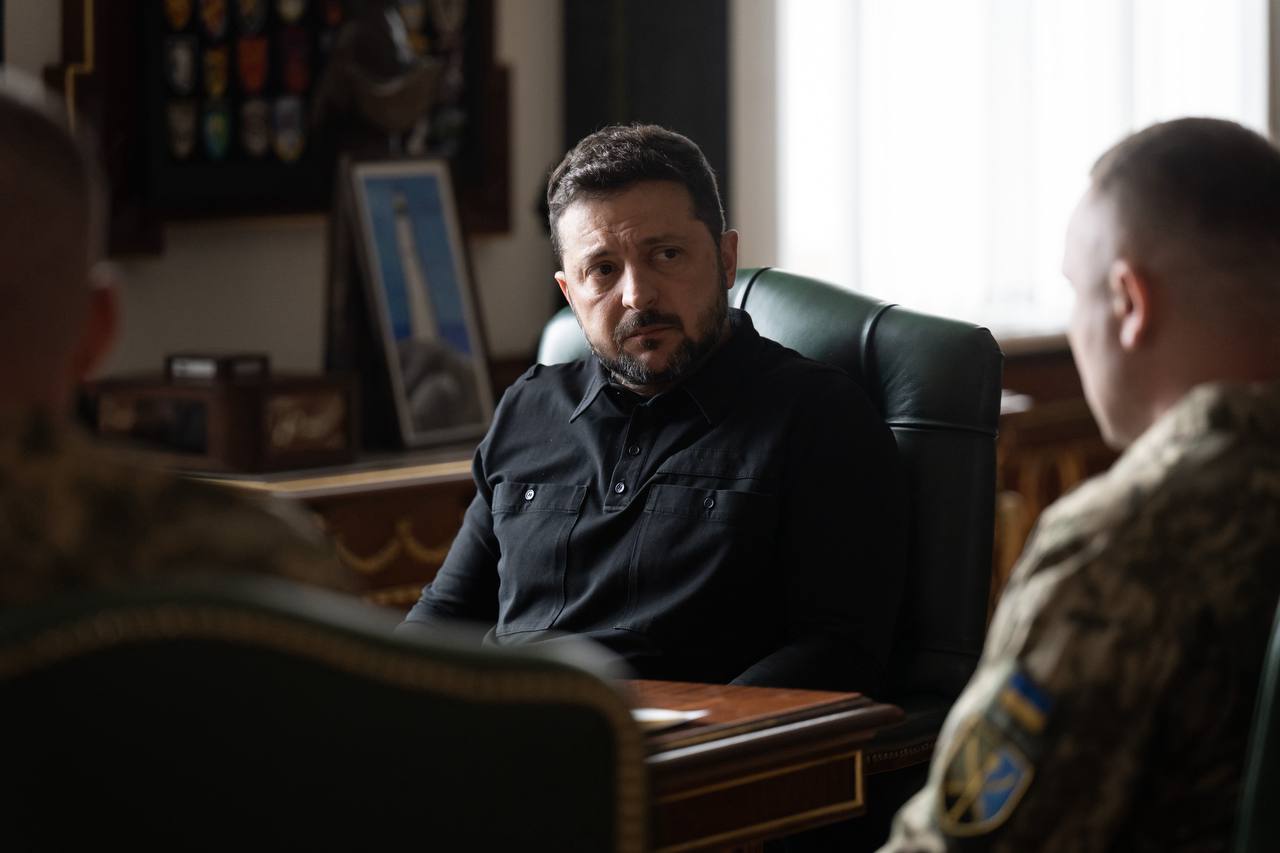 Зеленський продовжує зустрічі з військовими: відбулися розмови з Драпатим та Білецьким фото 1