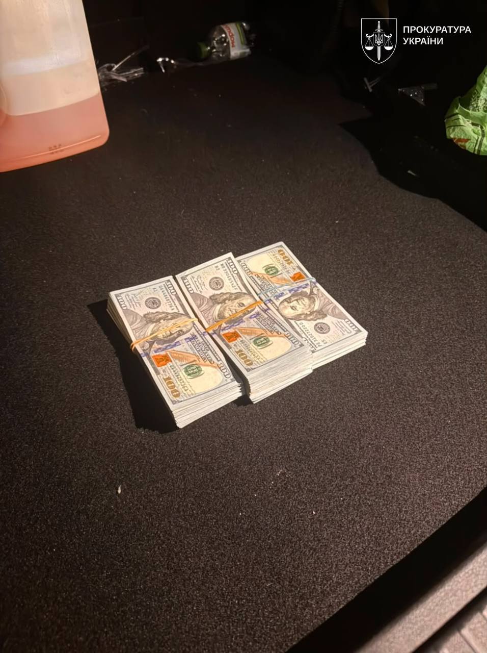 Керівника Держгеокадастру Львівщини затримано на хабарі у $30 тис. працівнику НАЗК фото 2