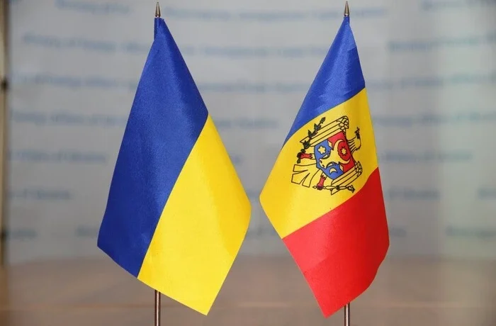Санду запросила Зеленського до Кишинева на День незалежності Молдови