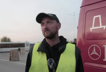 «Мого сина просто вб’ють». Відомий український волонтер поїхав до Росії після погроз ФСБ