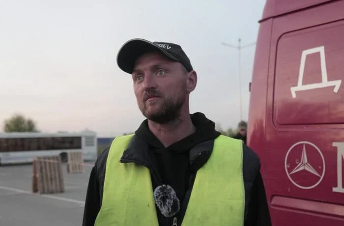 «Мого сина просто вб’ють». Відомий український волонтер поїхав до Росії після погроз ФСБ