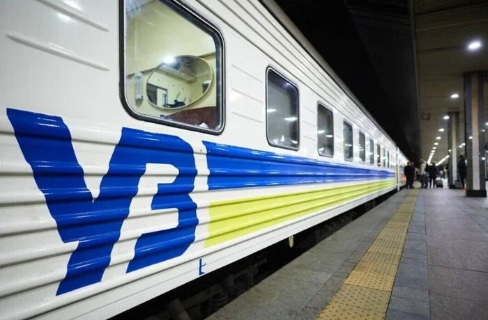 Змерзли у вагоні «Укрзалізниці»? Компанія пояснила пасажирам, що робити