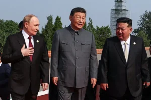 Шторм у Тихому океані: Путін на Курилах, Токіо готується до війни, а Сеул каже «ні» Україні