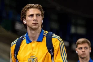 Забарний став п’ятим українцем за часів незалежності, який здобув Суперкубок УЄФА
