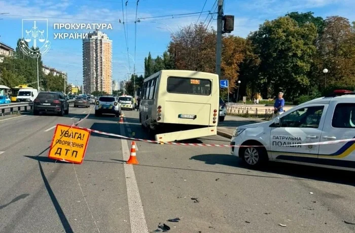 Смертельна ДТП на Чоколівському бульварі в Києві: поліція повідомила деталі трагедії (фото)