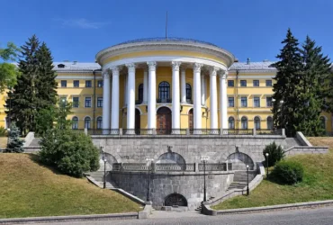 Суд повернув державі Жовтневий палац у Києві