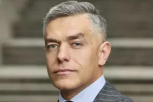 Уряд припинив повноваження голови наглядової ради Sense Bank