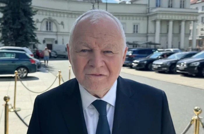 Експрем’єр Польщі назвав спосіб покращити відносини Варшави та Києва