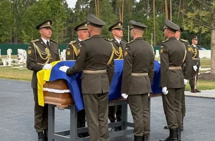 Першого голову ОУН Коновальця перепоховано на Національному військовому кладовищі