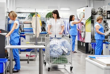 Одяг із хімчистки можуть продати: коли власник ризикує втратити річ