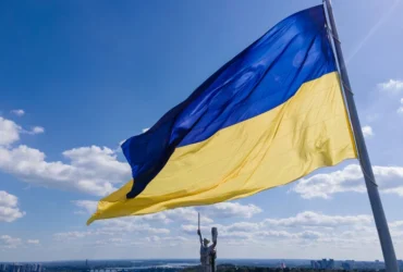 Державний Прапор відображає не лише наше минуле й майбутнє, а й те, ким ми є насправді