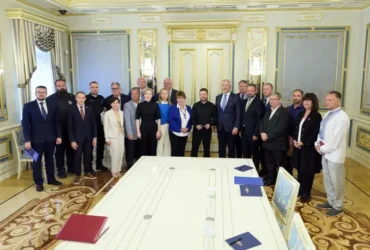 Зеленський зустрівся з делегацією Світового конгресу українців