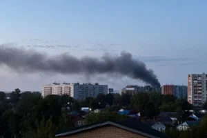 У Ярославлі прогриміли вибухи: під вогнем НПЗ, трасу на Москву перекрито