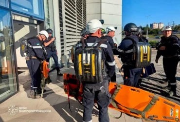Зеленський відреагував на удар по торговельному центру Кривого Рогу