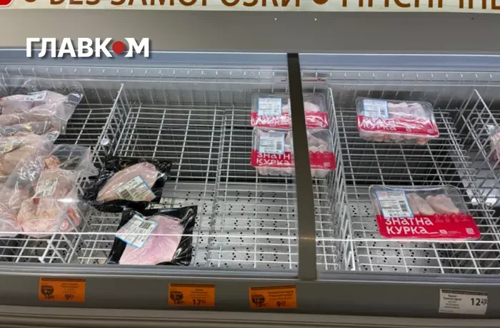 У магазинах Миколаєва помітний дефіцит деяких продуктів. Фоторепортаж