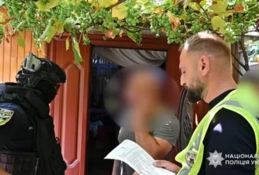 У Чернівцях поліція затримала водія, який ображав військових та їхні сім’ї