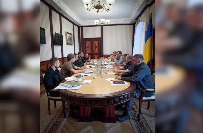 Кабмін шукає додаткові кошти на оборону – Корецький провів нараду