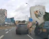 Пасажир розбив пляшку об голову таксиста у Польщі: що стало причиною