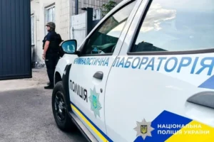 Рівне: у будівлі поліції стався вибух, є загиблий та поранені (фото)